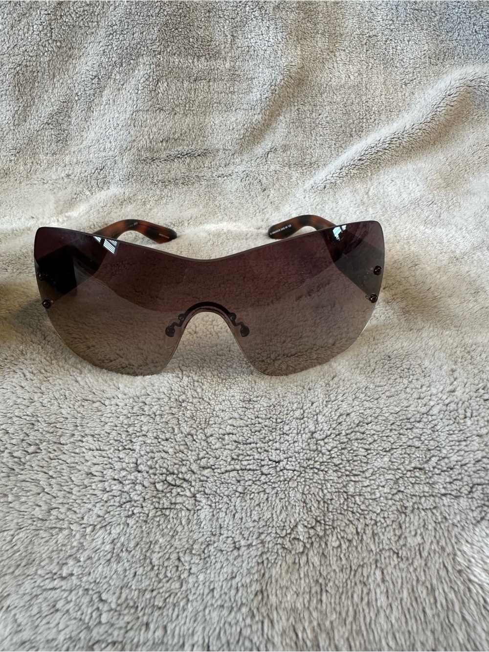 Marc by Marc Jacobs Women’s Brown Shield Sunglasses - Picture 3 of 10